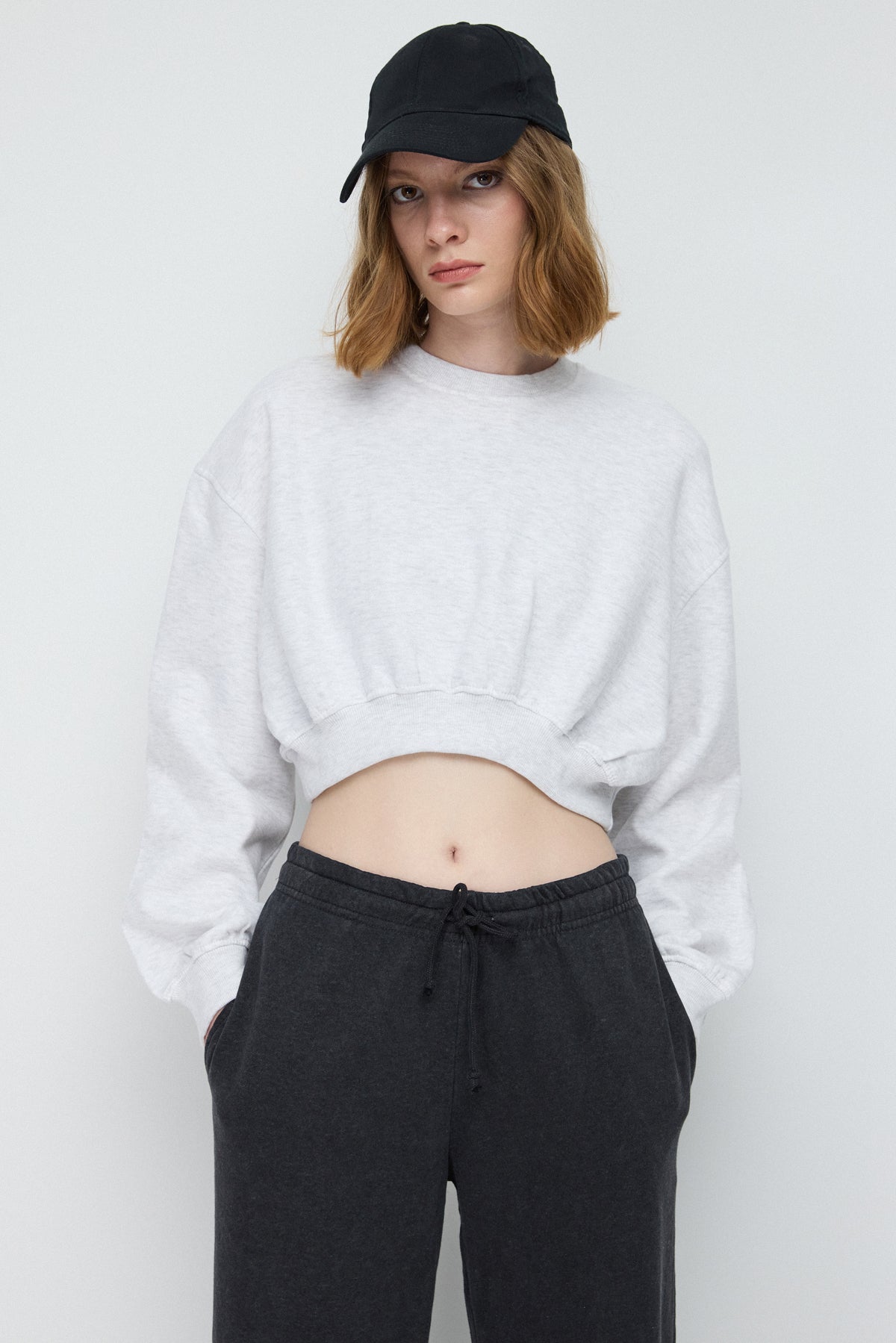 Crop Basic Sweatshirt