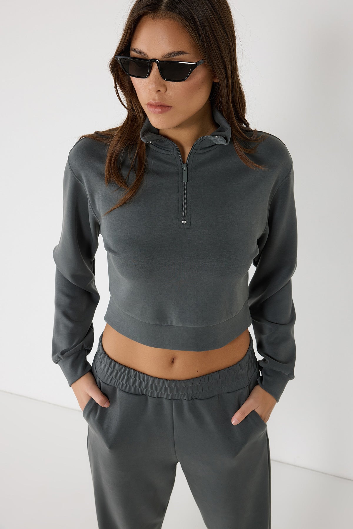 Antrasit Crop Fermuarlı Sweatshirt