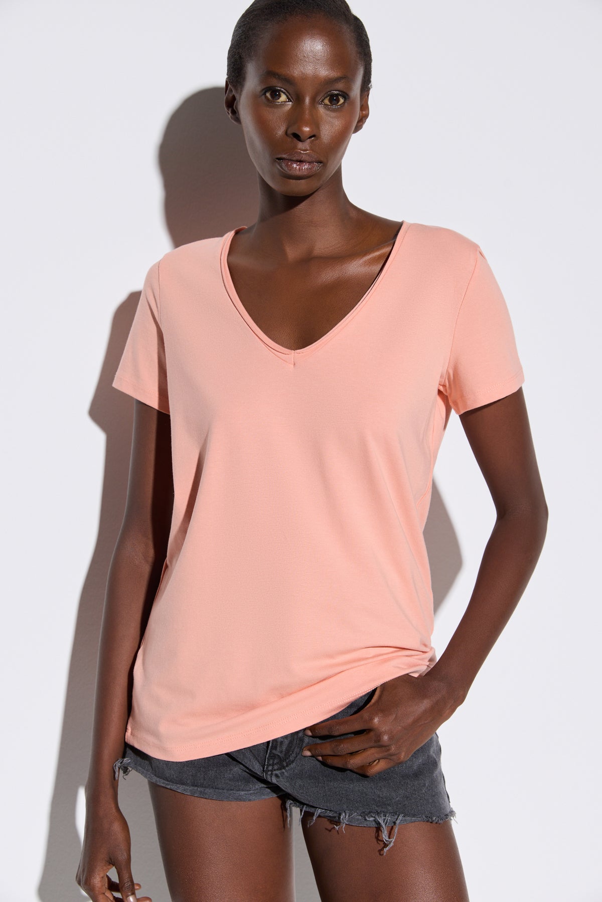 V Yaka Likralı Basic T-shirt