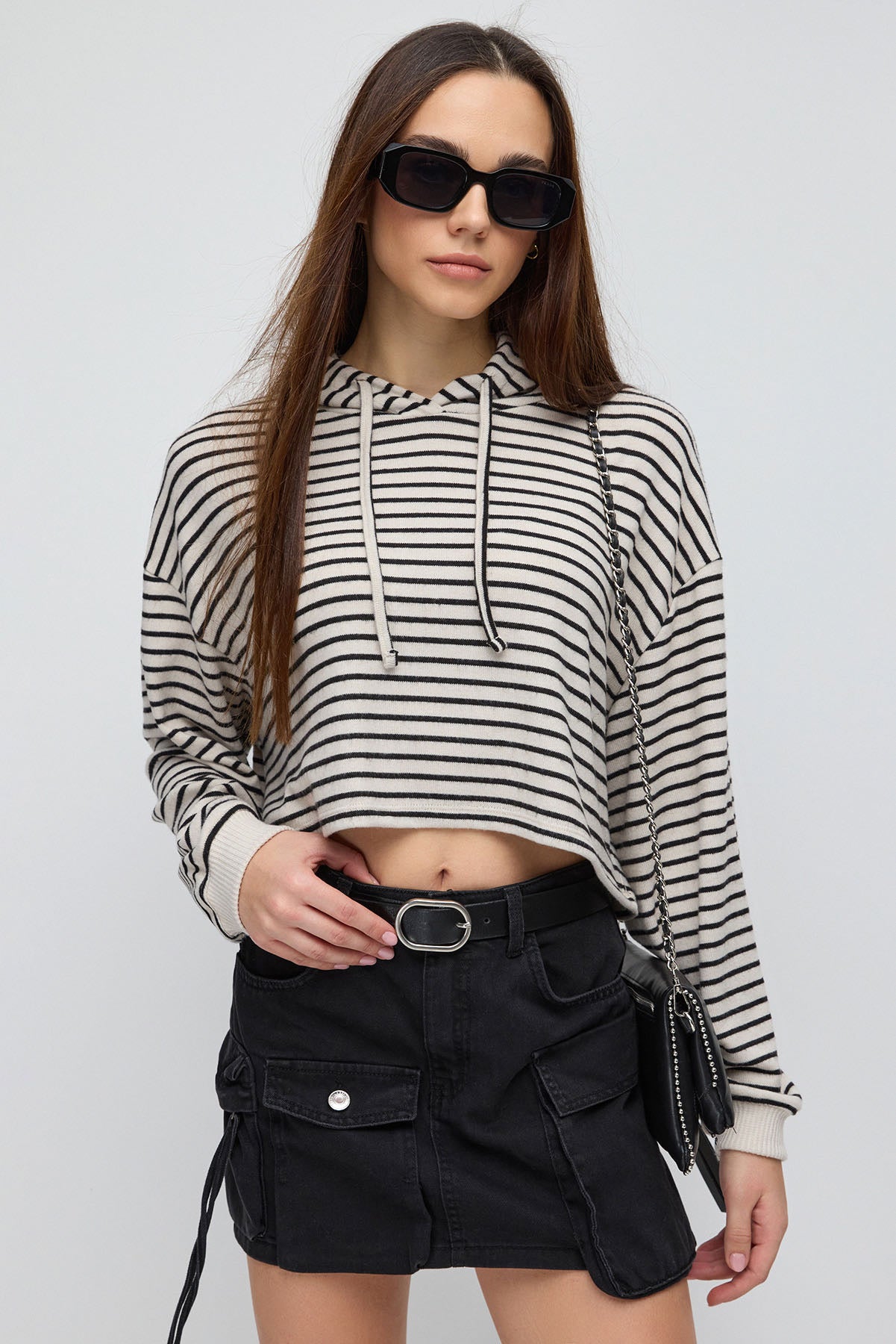 Soft Touch Örme Kumaştan Kapüşonlu Crop Top