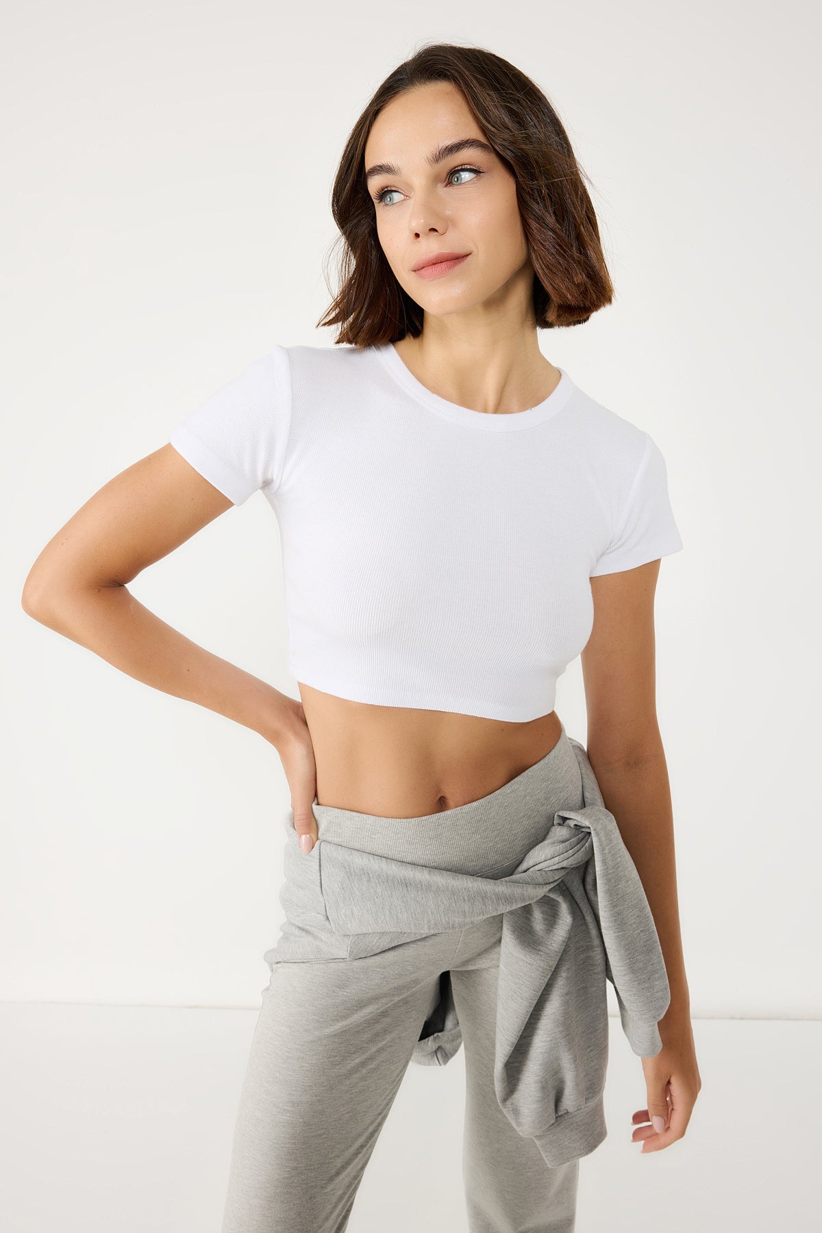 Fitilli Kumaştan Kısa Kollu Crop T-shirt