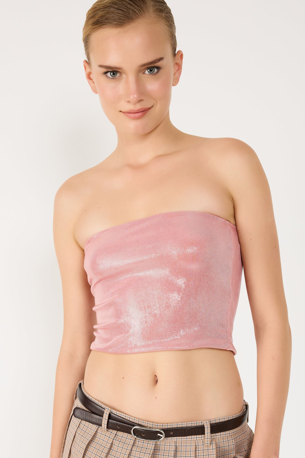 Pembe Parlak Kumaş Straplez Crop Top