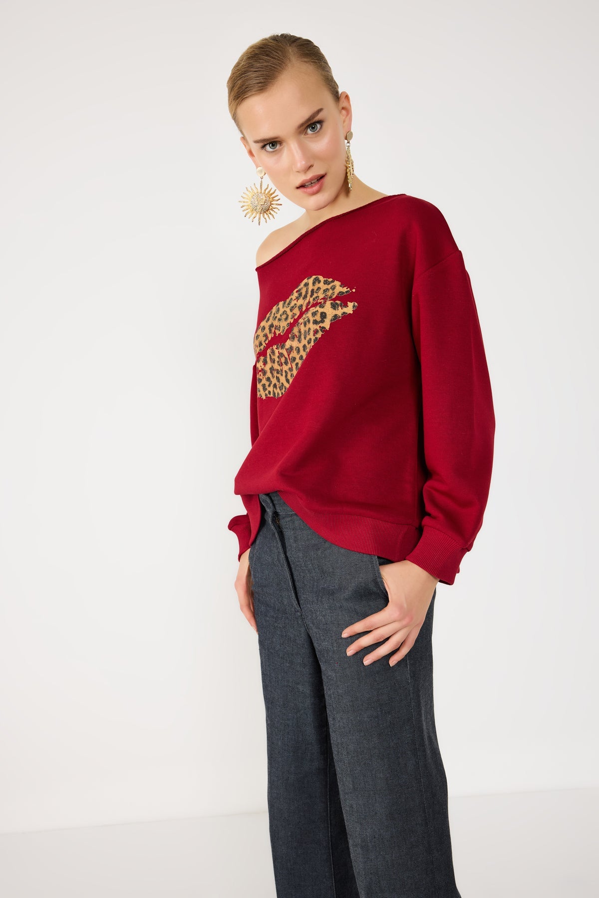 %100 Pamuk Leopar Desenli Dudak Baskılı Sweatshirt